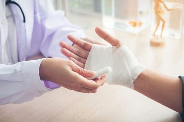 کارشناس زخم